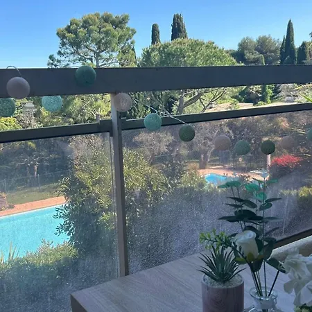 Lumineux Avec Terrasse & Piscine